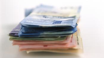 converting u.S. dollars to Canadian dollars