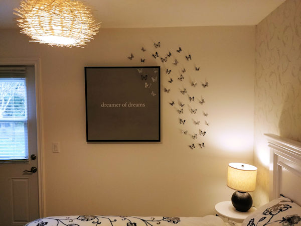 A guest house with personality - nice decor